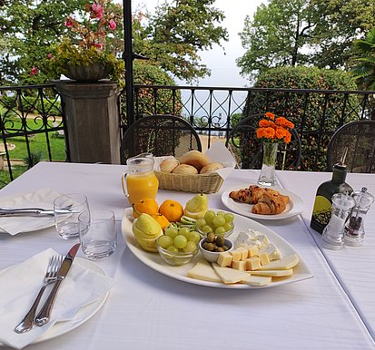 Frühstück auf der Terrasse